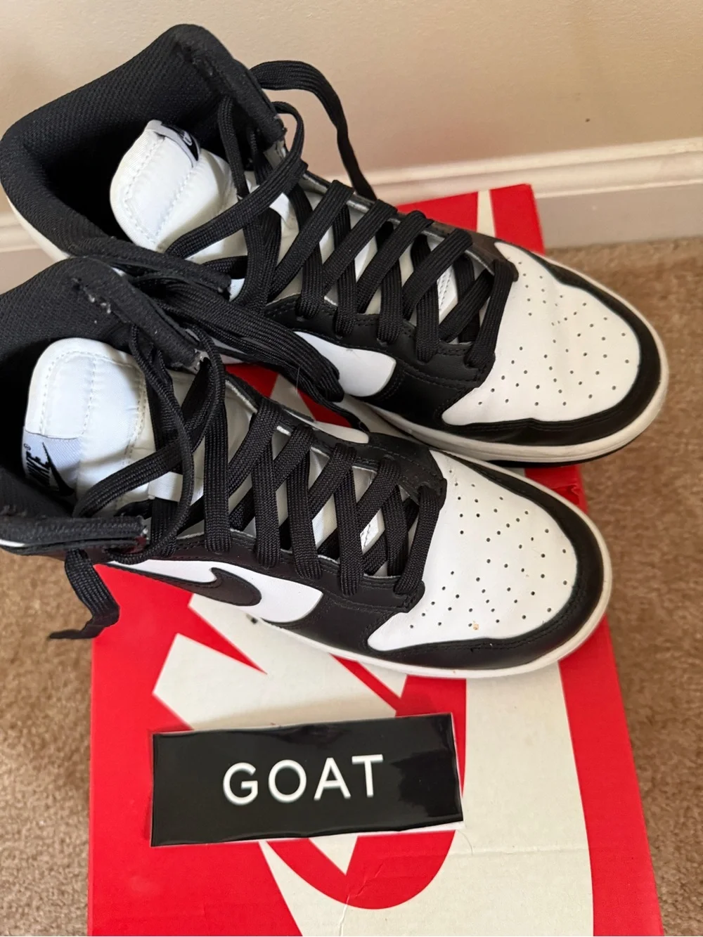 Dunk High 'White Black' – Size US 7 M or 8.5 W